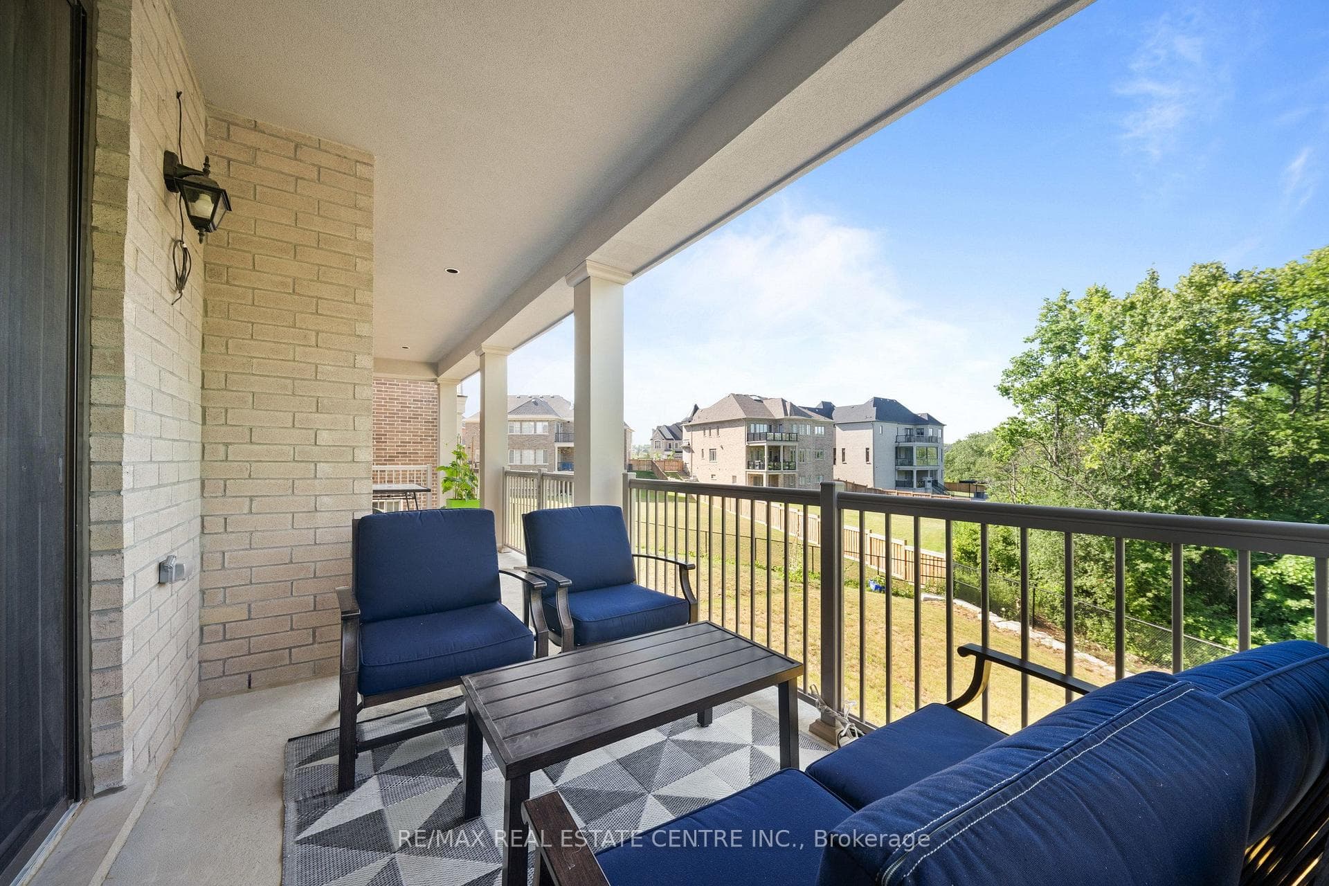 70 Appleyard Avenue photo 24