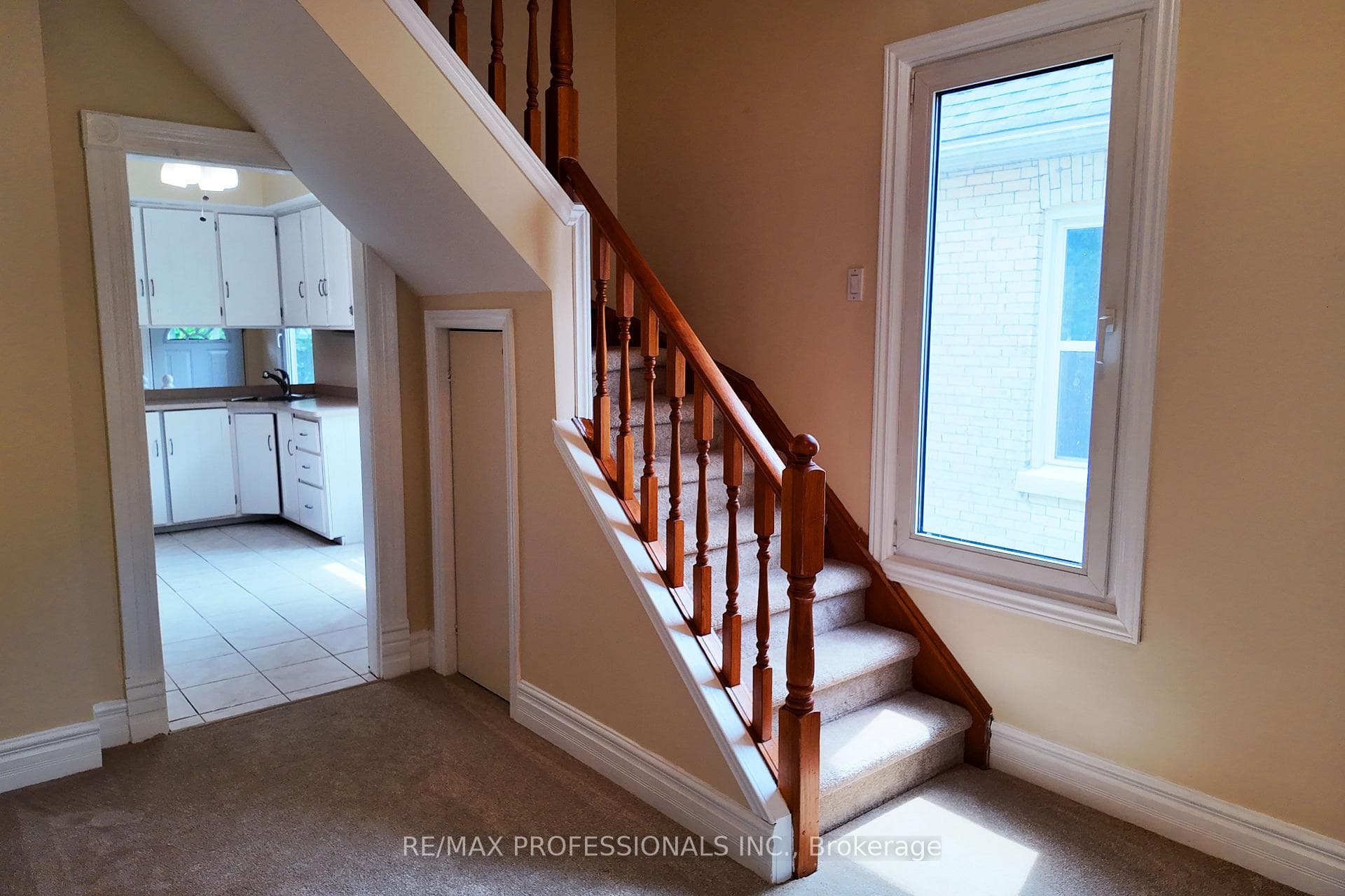 1173 York Street photo 4