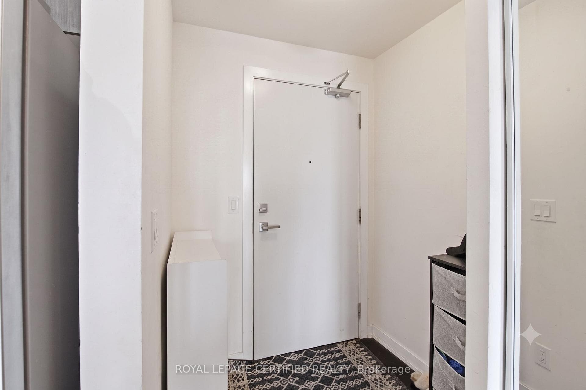 510 Curran Place Unit 808 photo 7