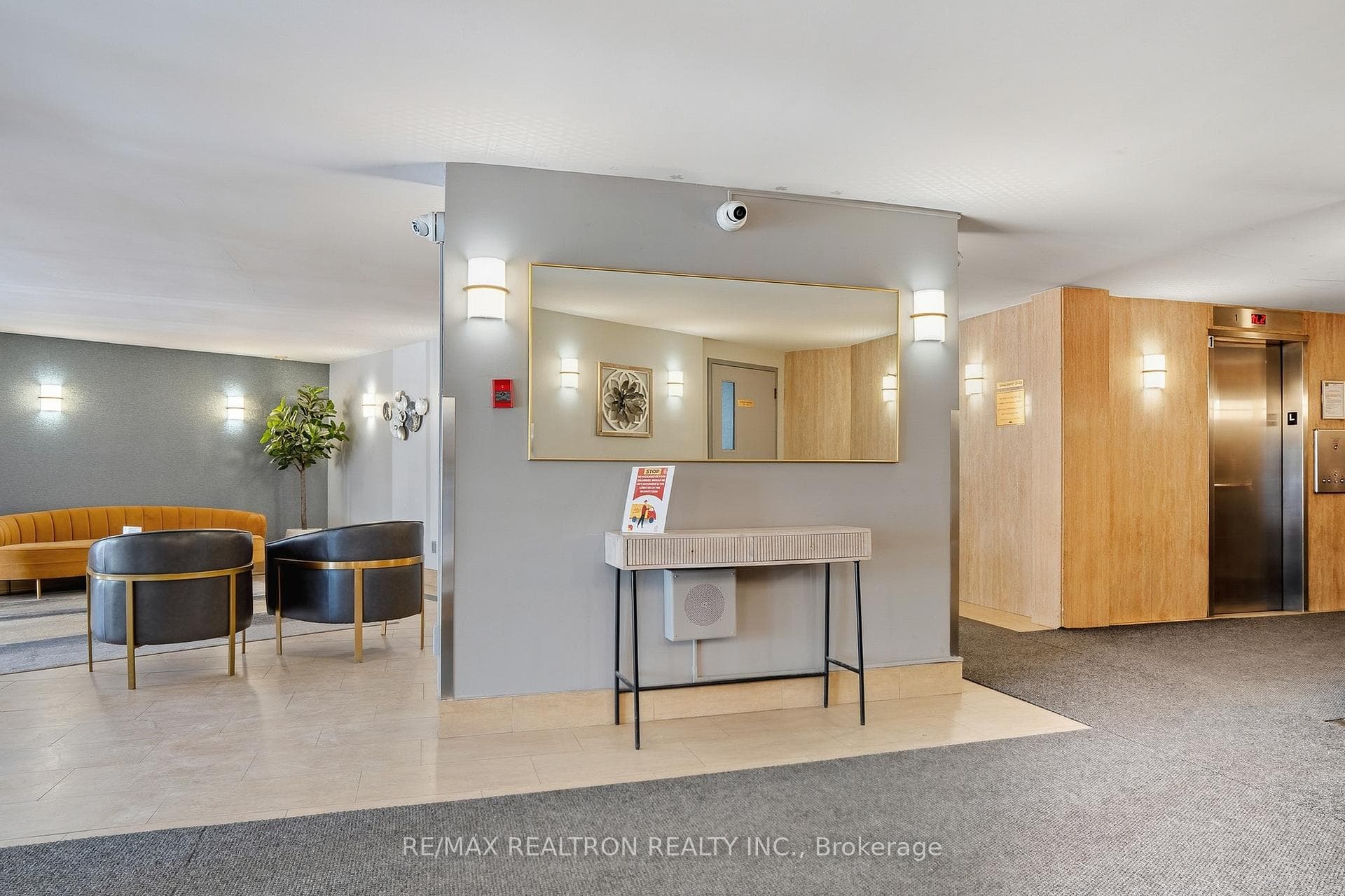 5 Shady Golfway Unit 1007 photo 3