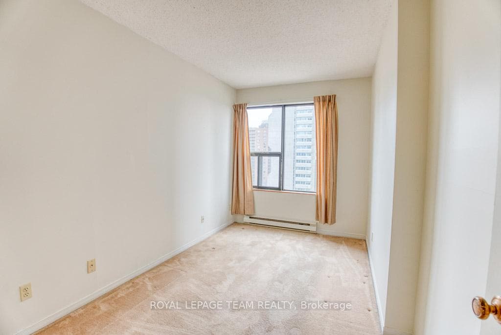 556 Laurier Avenue Unit 907 photo 17