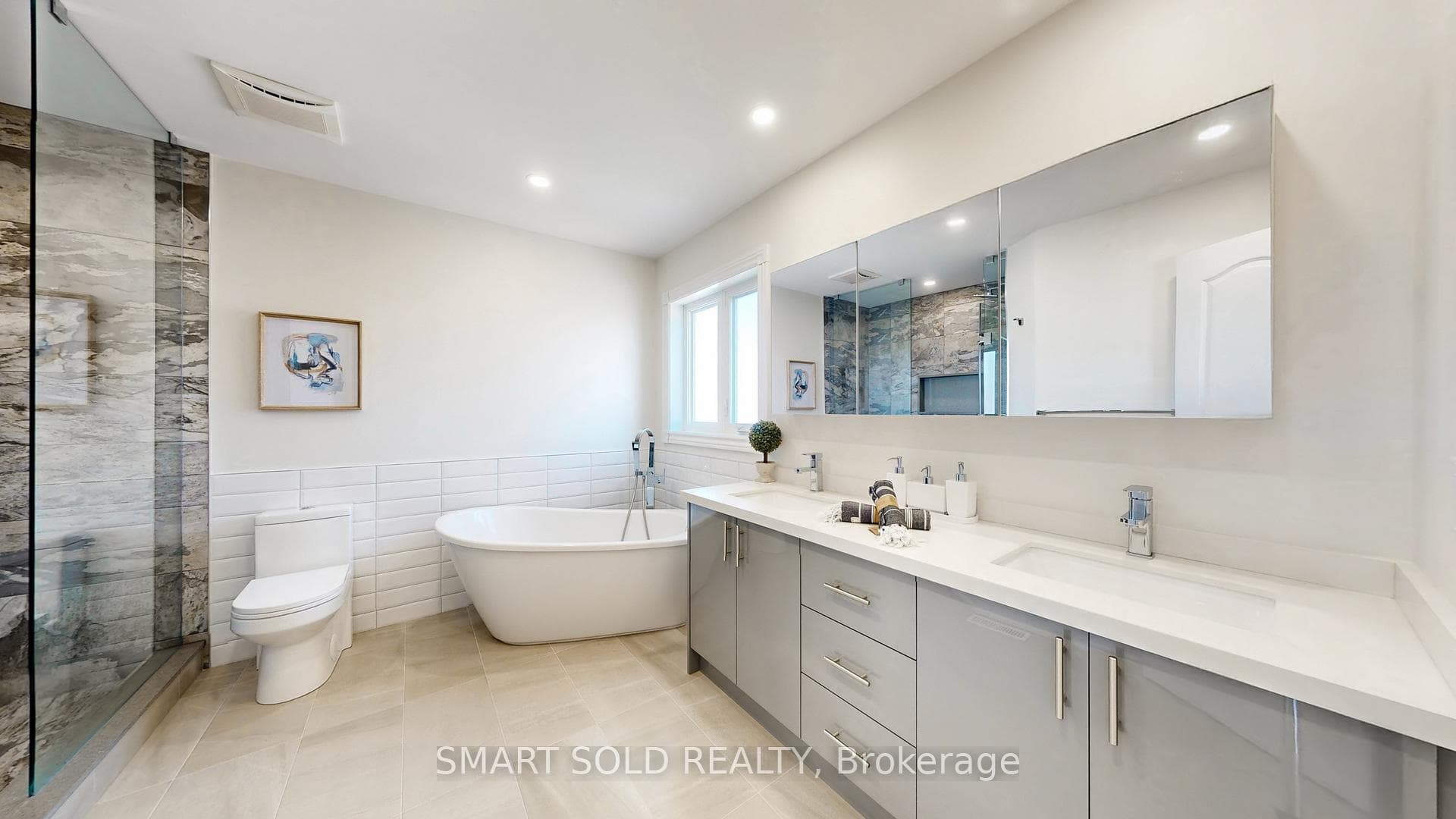 3 Manorwood Drive photo 26