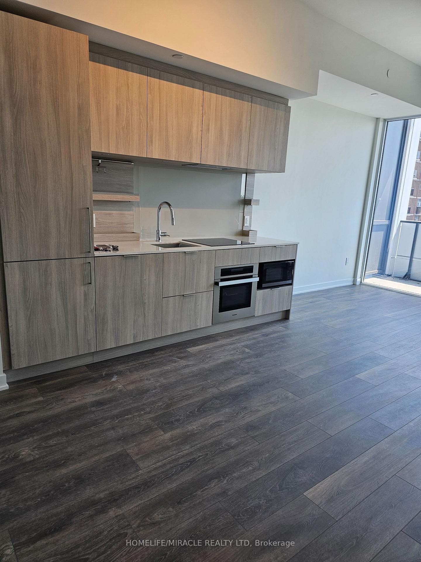 28 Ann Street Unit 817 photo 10