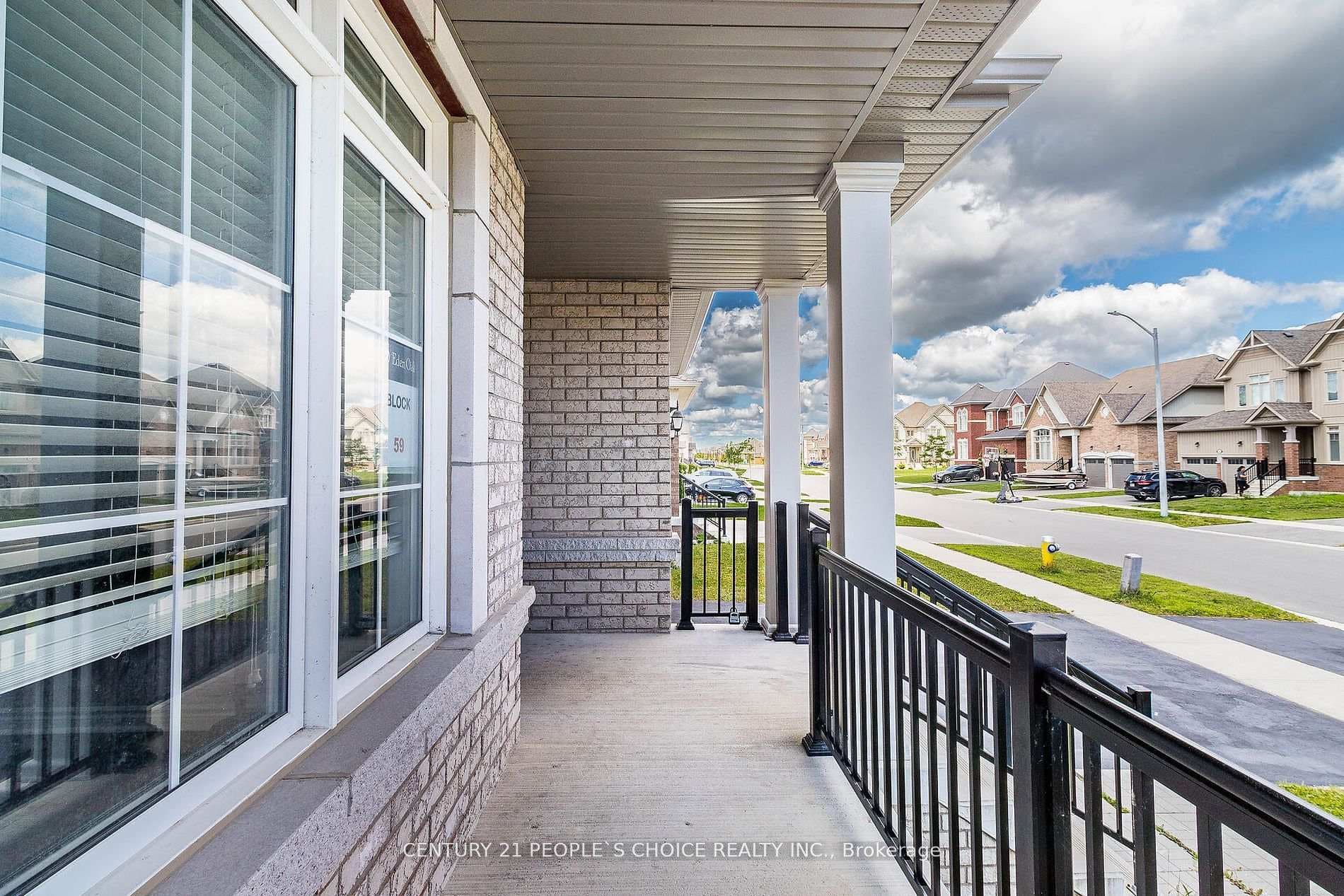 106 Kirby Avenue photo 3