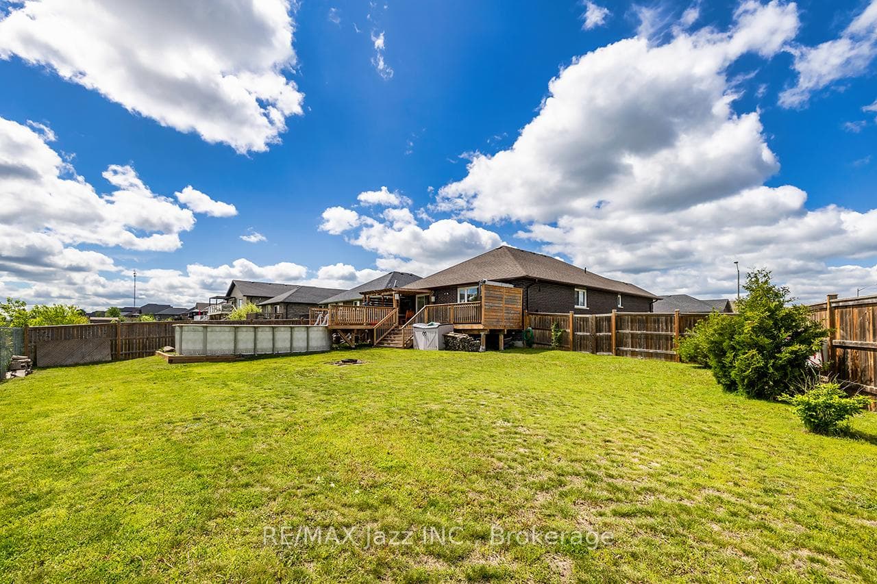 1 MILLPOND Lane photo 41