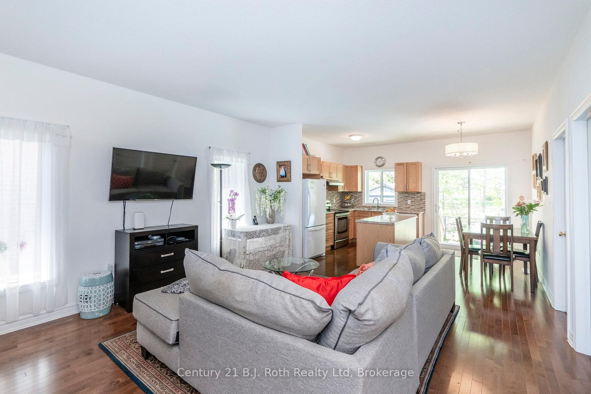 1002 Cook Drive photo 14