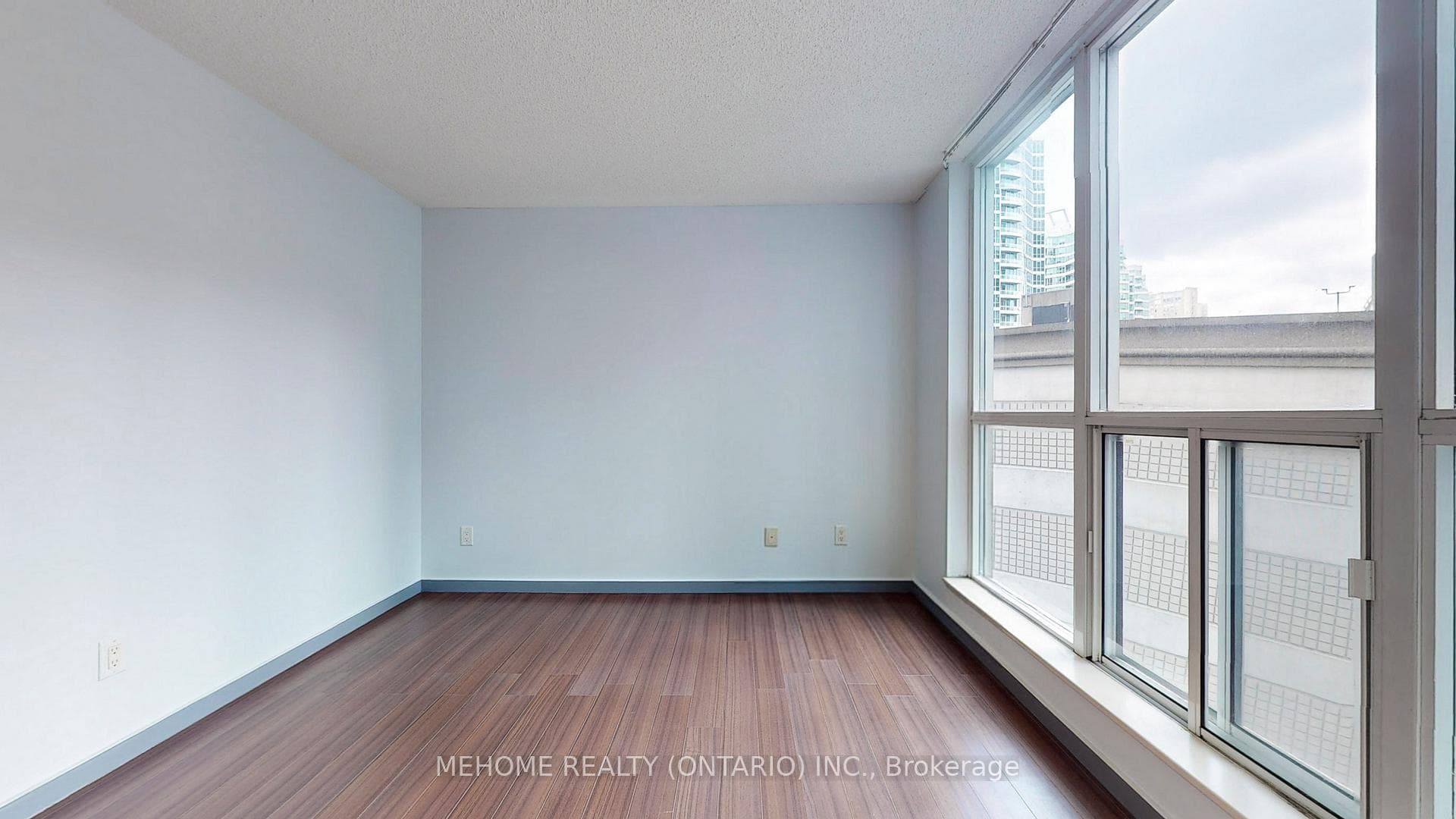 8 York Street Unit 612 photo 18