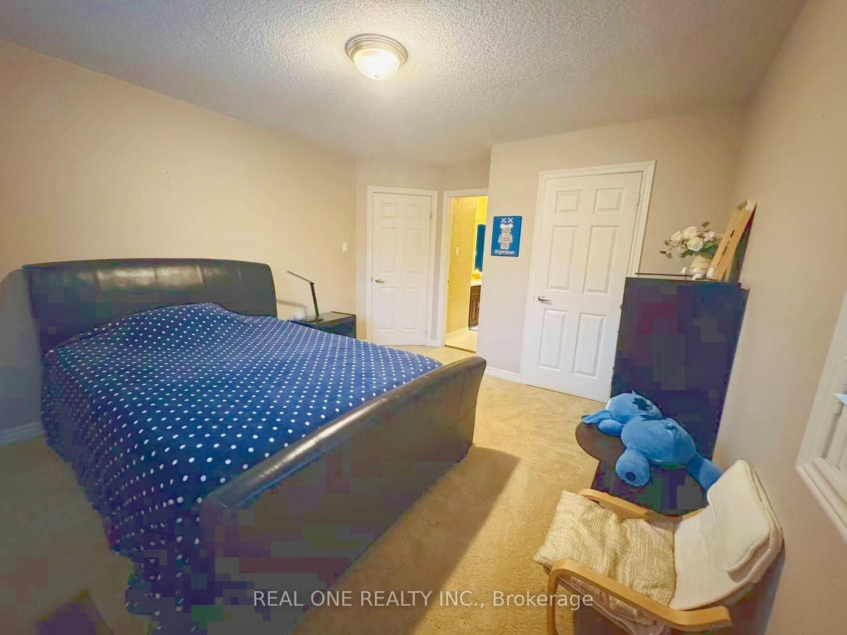 2361 Silverwood Drive photo 27