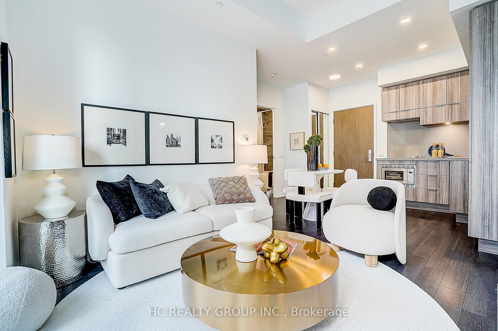 39 Roehampton Avenue Unit 3007 photo 5