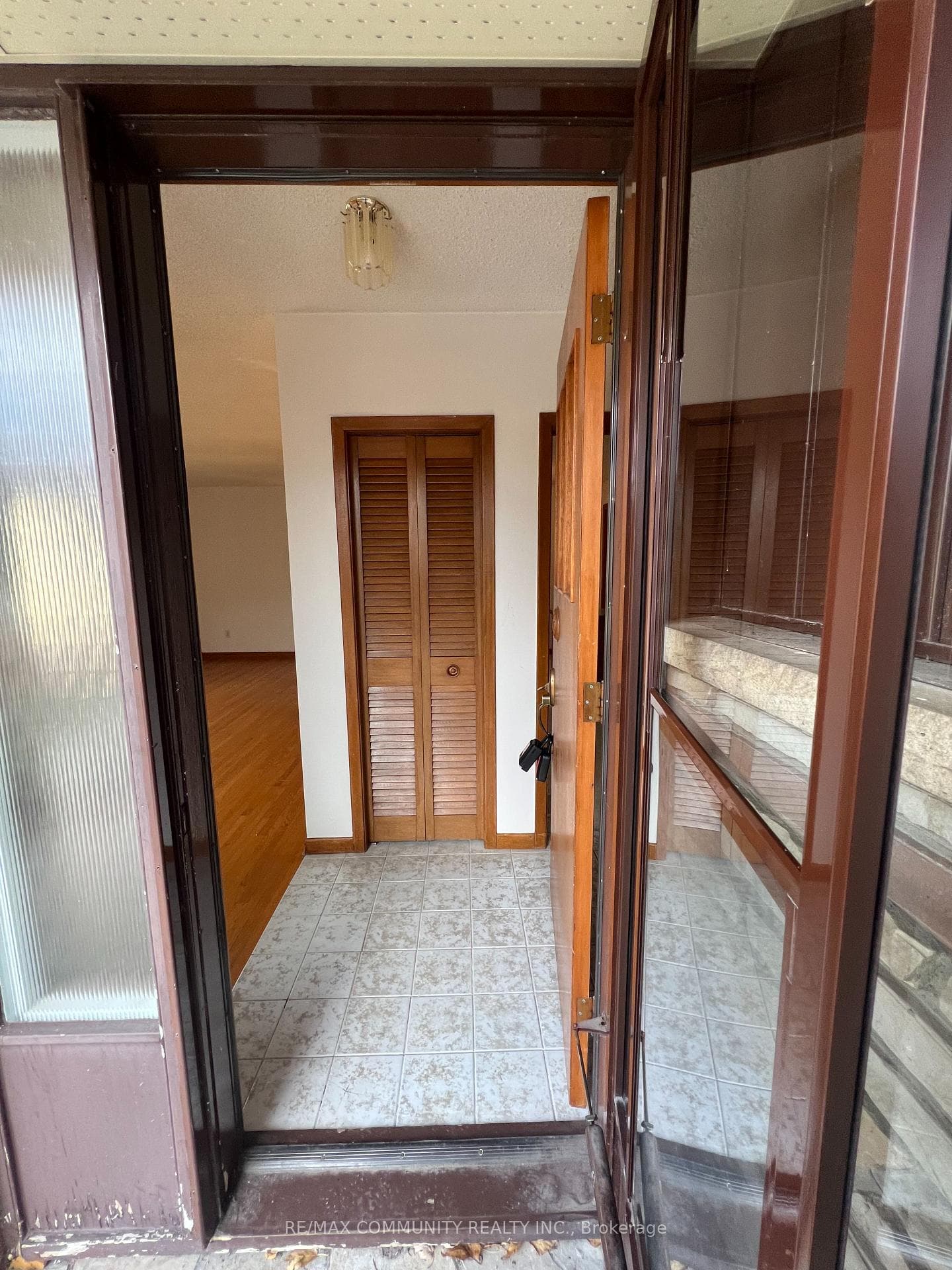 583 Annapolis Avenue Unit Main photo 3