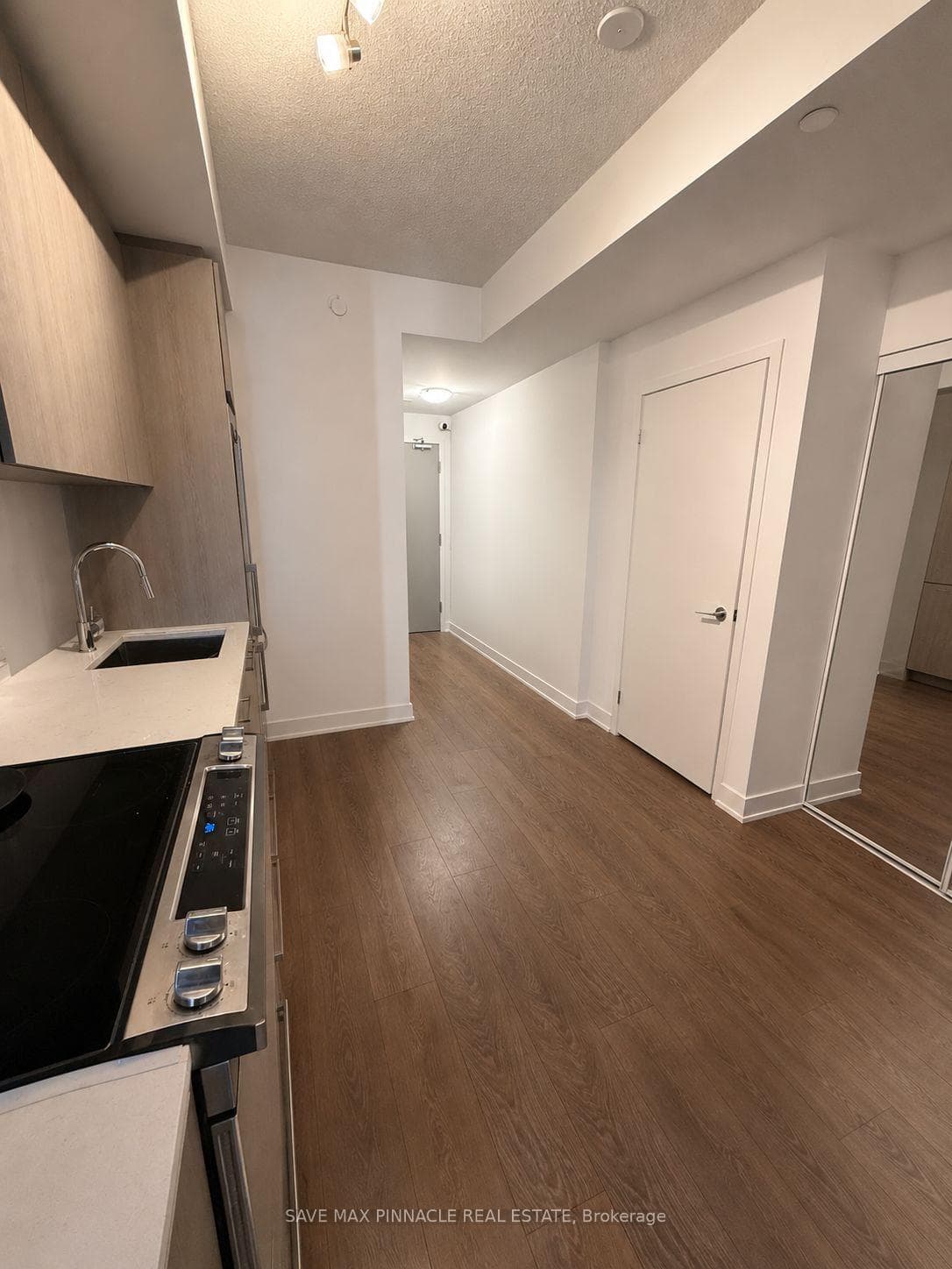 260 Malta Avenue Unit 405 photo 6
