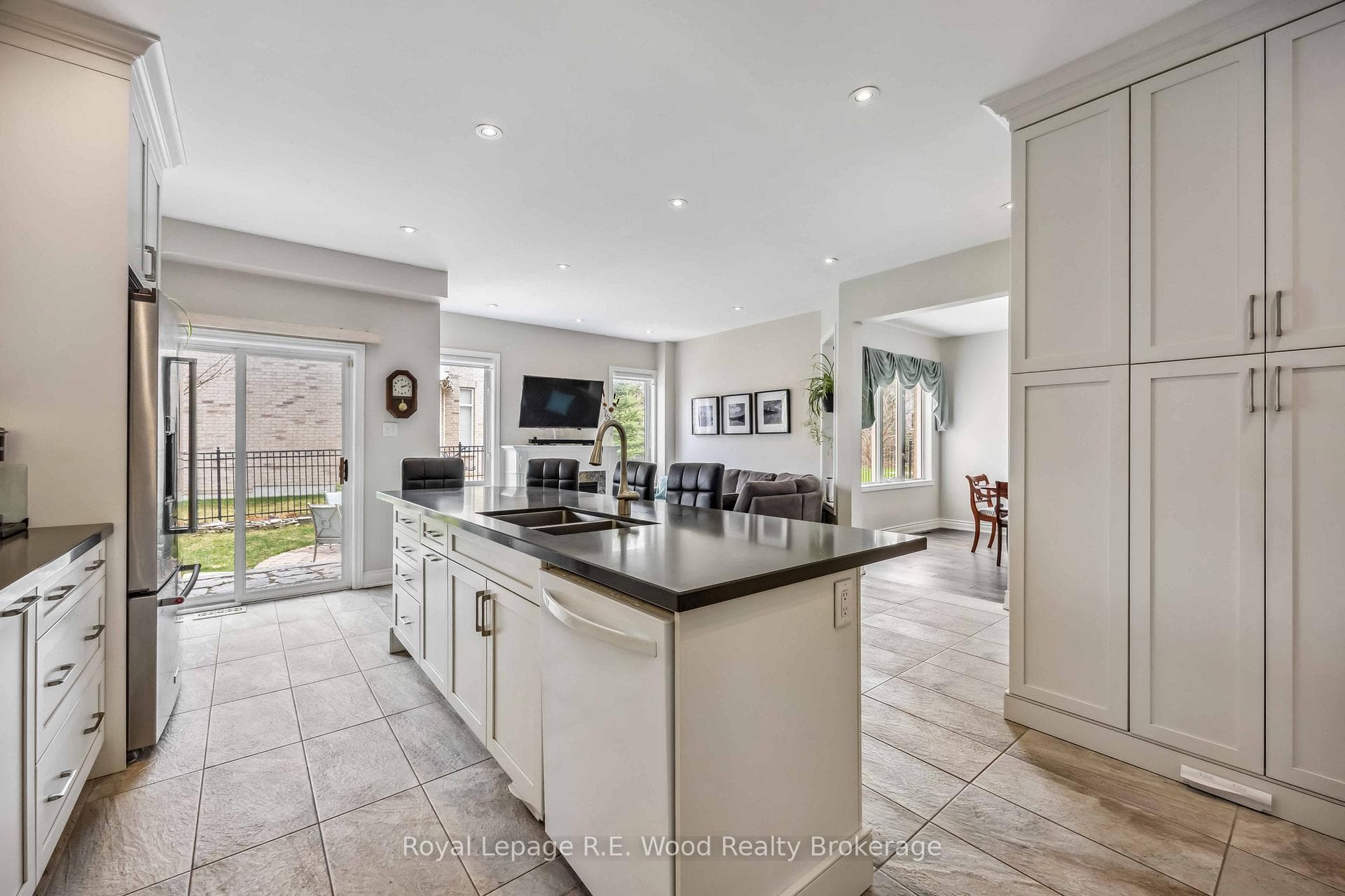3 Lorwood Court photo 10