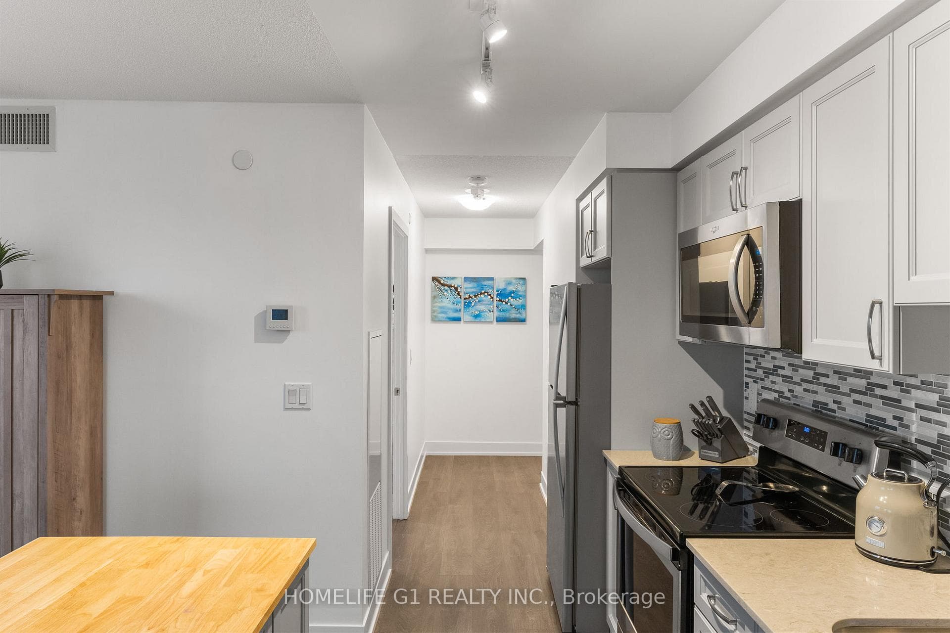 1255 Bayly Street Unit 1009 photo 32