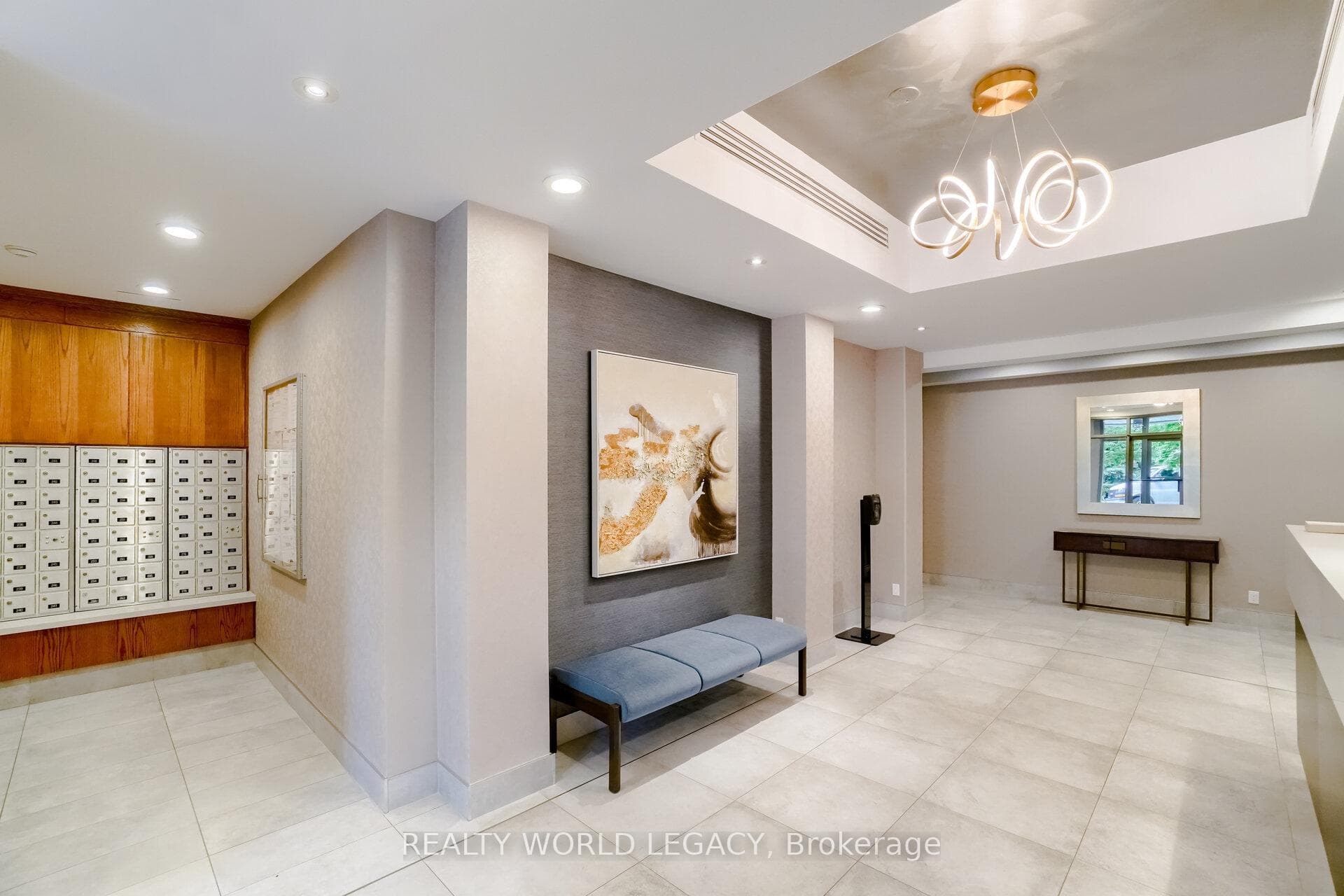 1720 Eglinton Avenue Unit 610 photo 4
