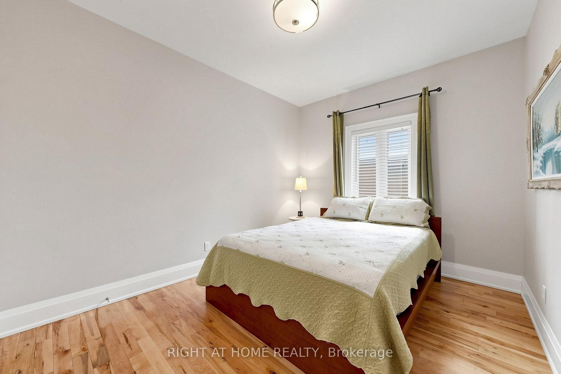 3RD BEDROOM WITH MAPLE FLOORING