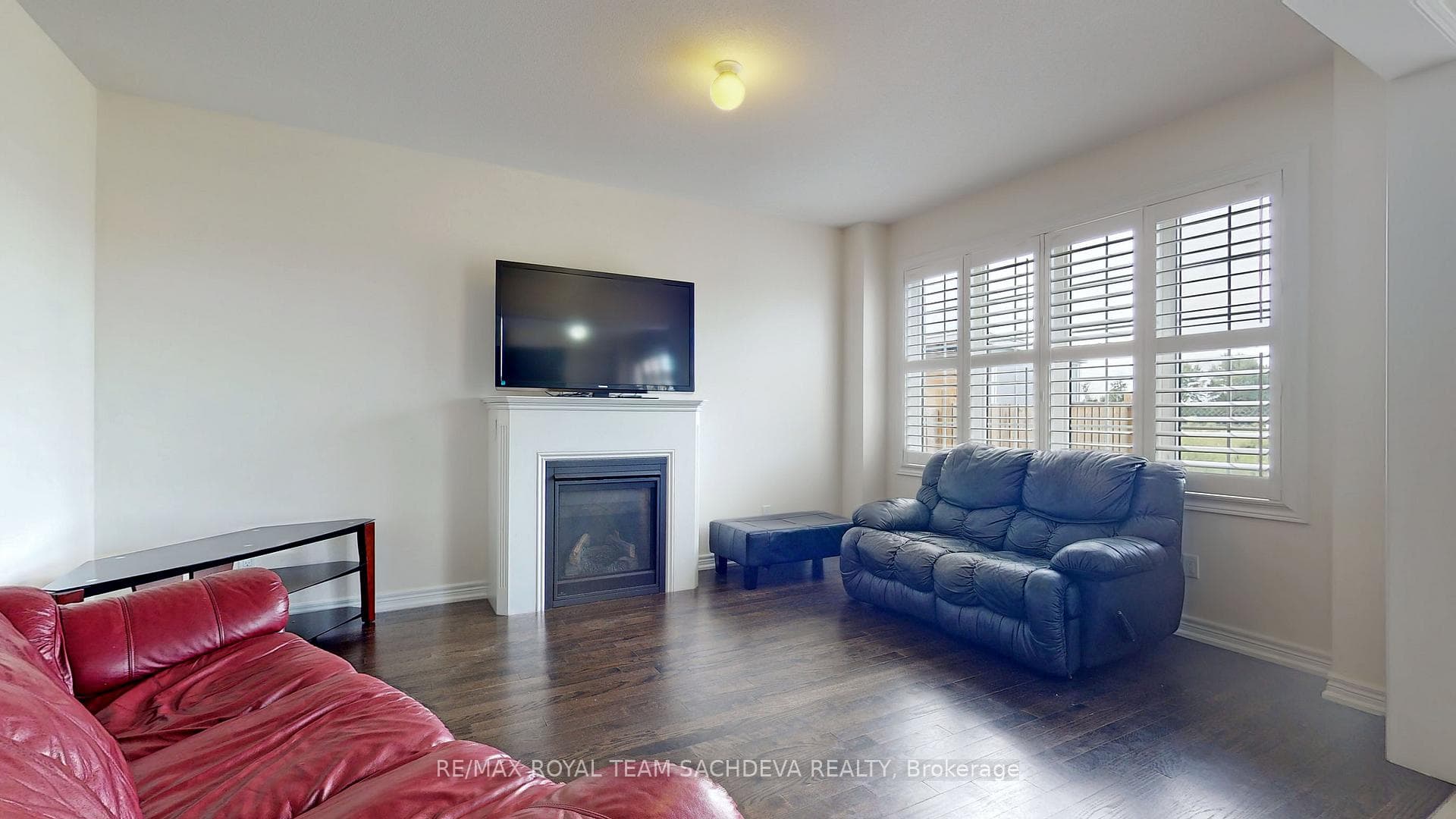95 Fred Jackman Avenue photo 4