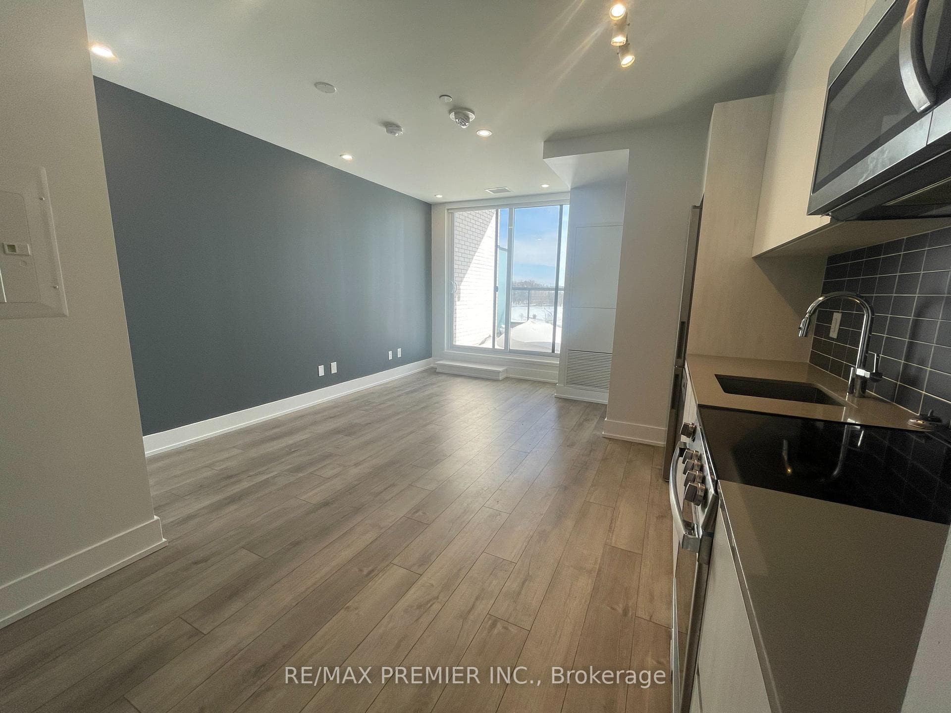 3100 Keele Street Unit 708 photo 3