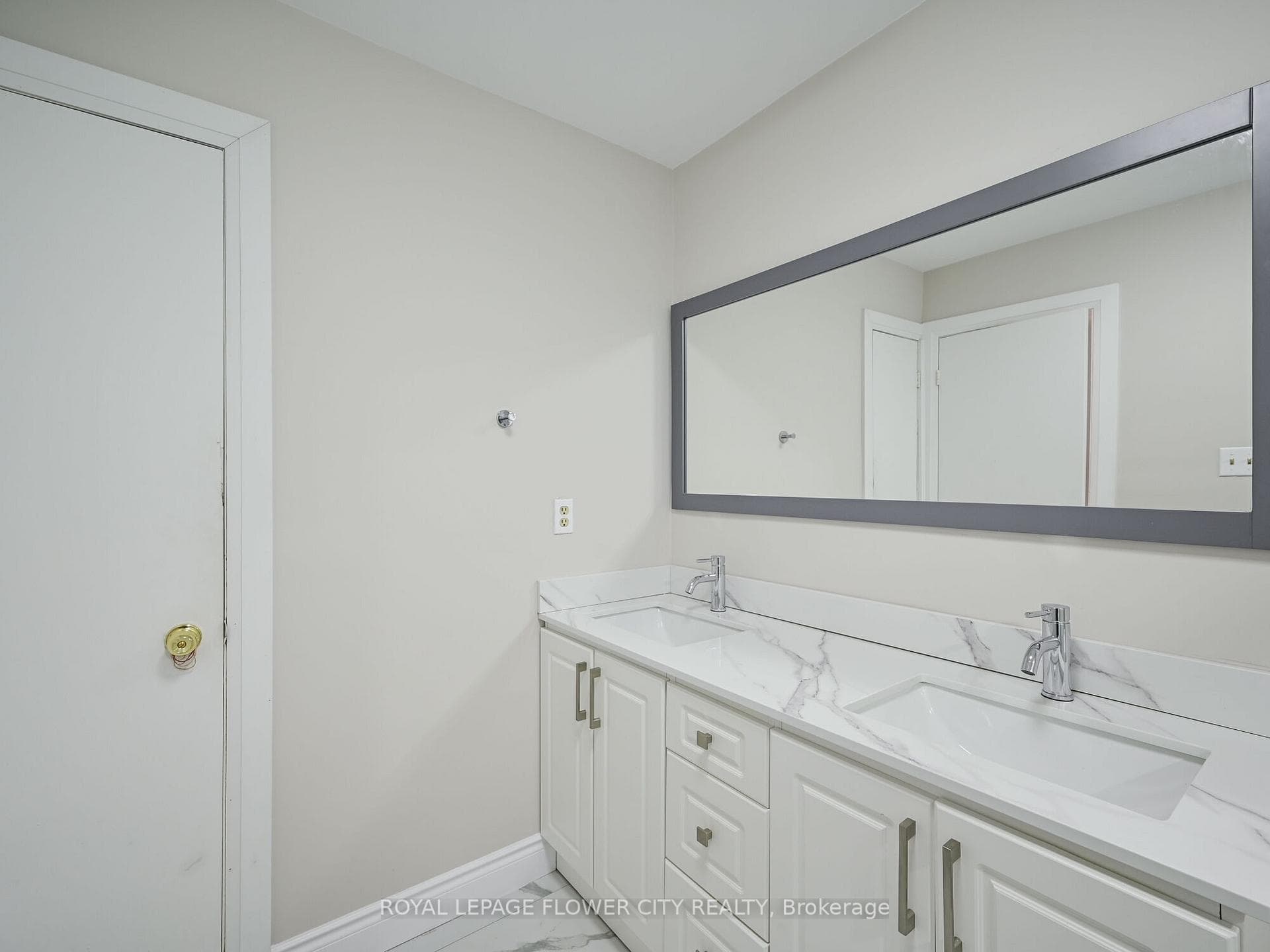 7358 Sigsbee Drive photo 28