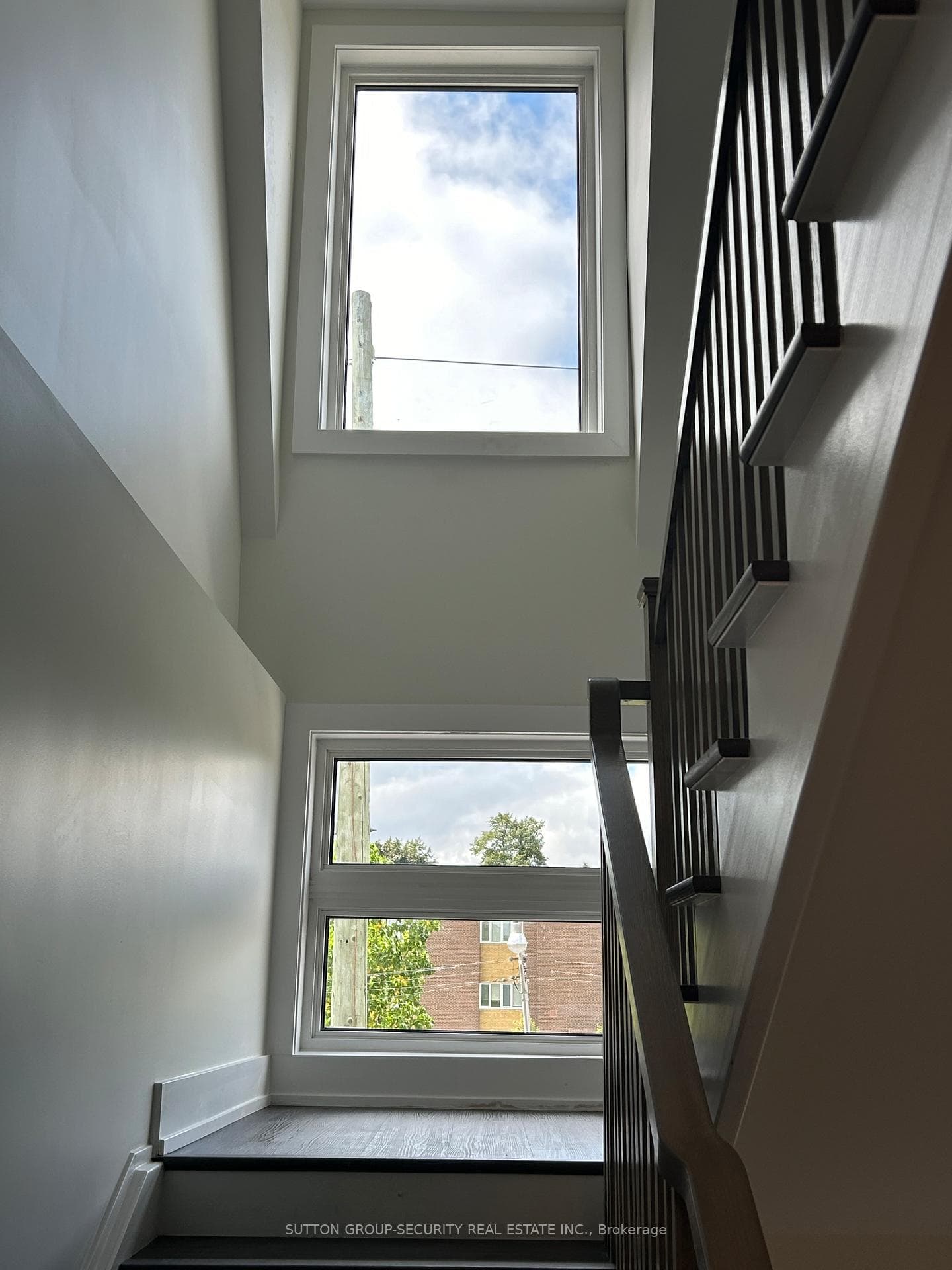 513 Ossington Avenue Unit 5 photo 2