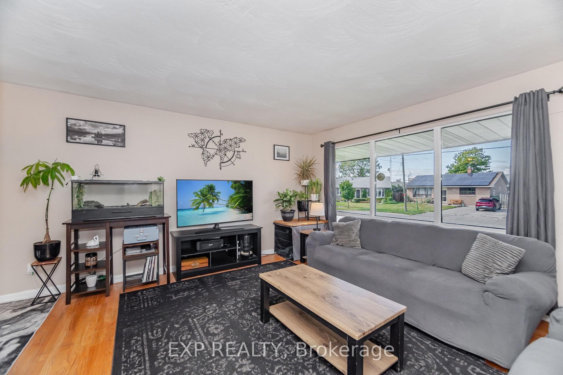 5 GAIREY Drive photo 5