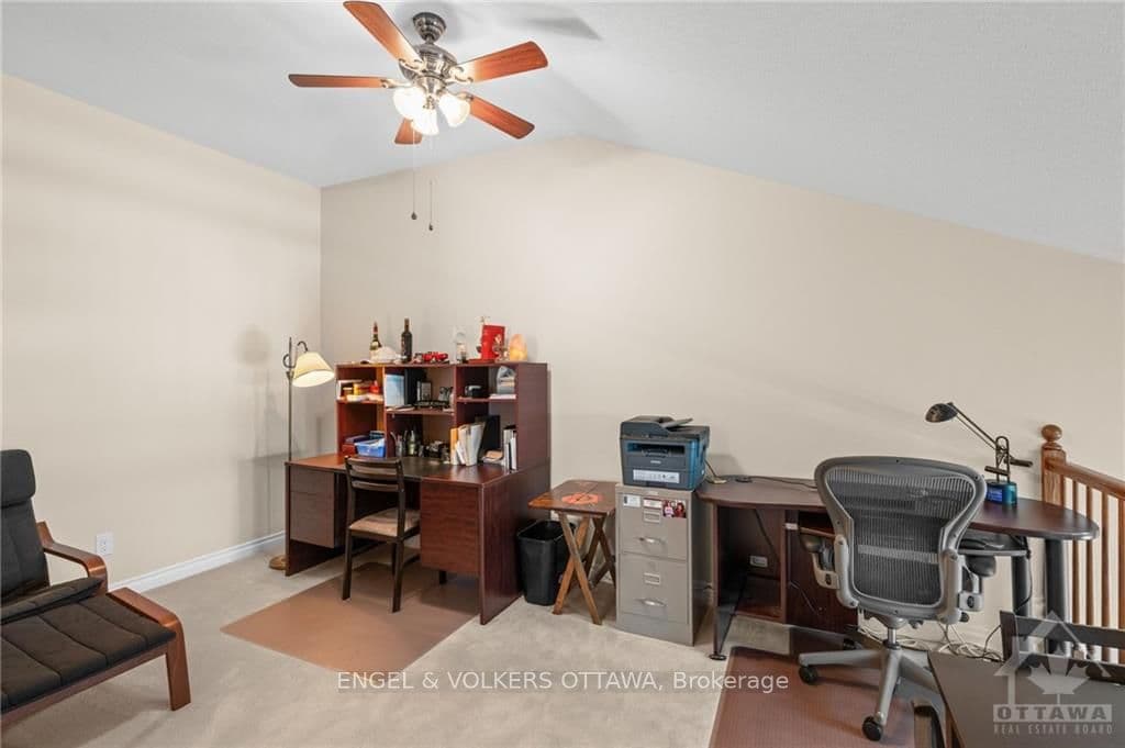 916 EASTBORO Avenue photo 21