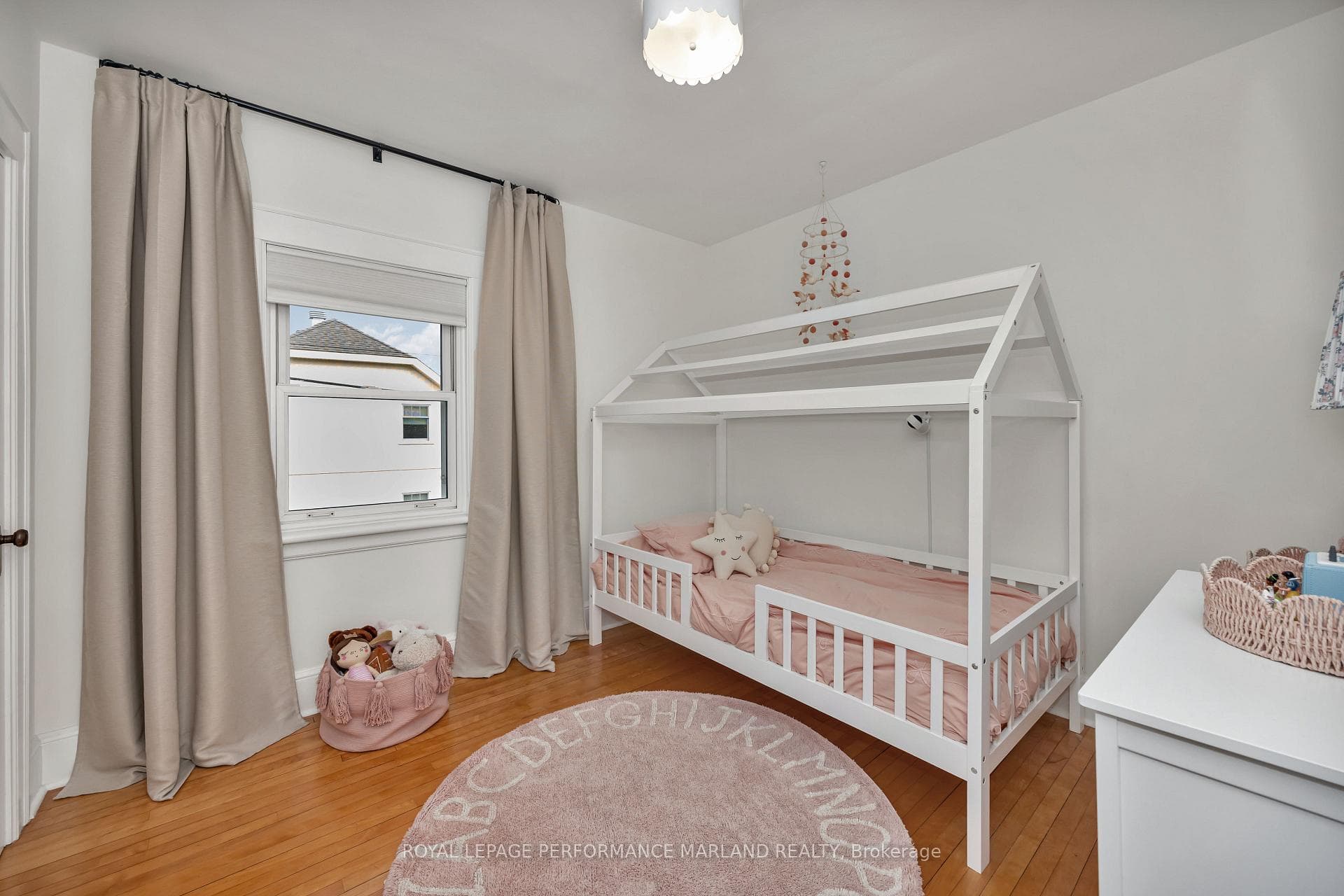 101 Grove Avenue photo 14