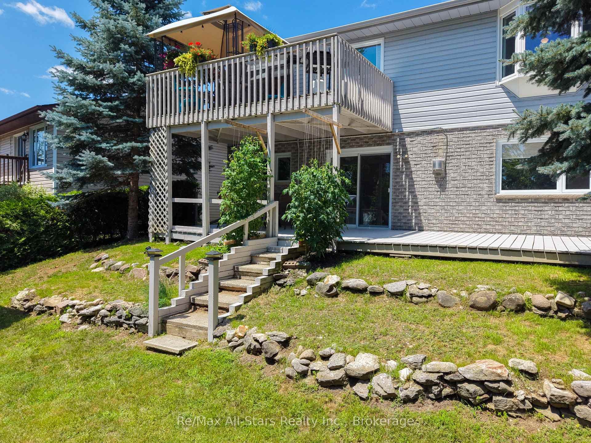 16 Cedartree Lane photo 41
