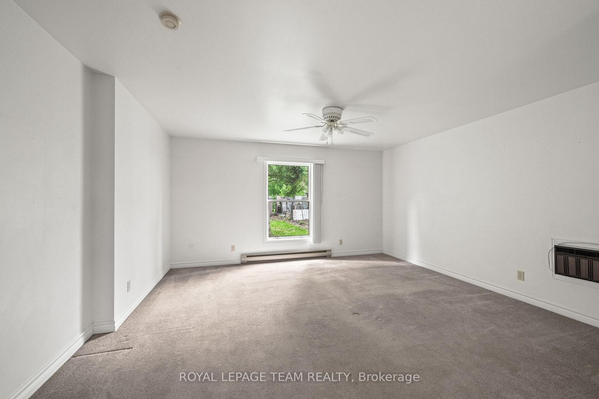 634 Elgin Street photo 19