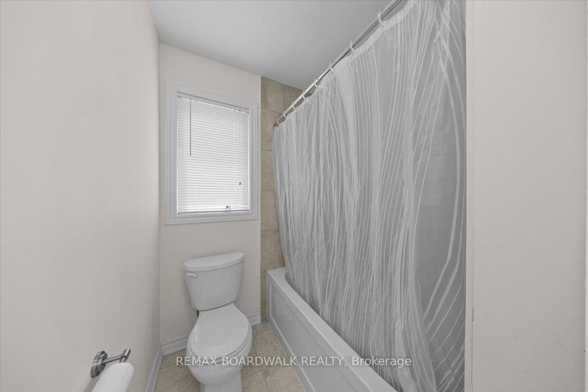 336 Gallantry Way photo 31