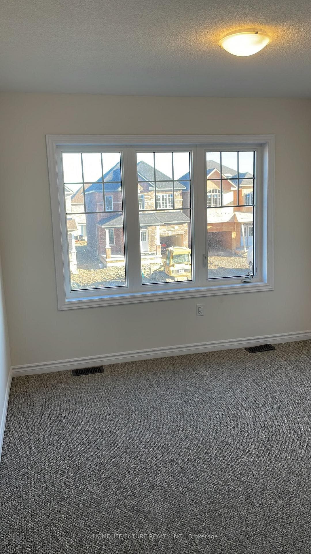 2261 Grainger Loop N/A photo 10