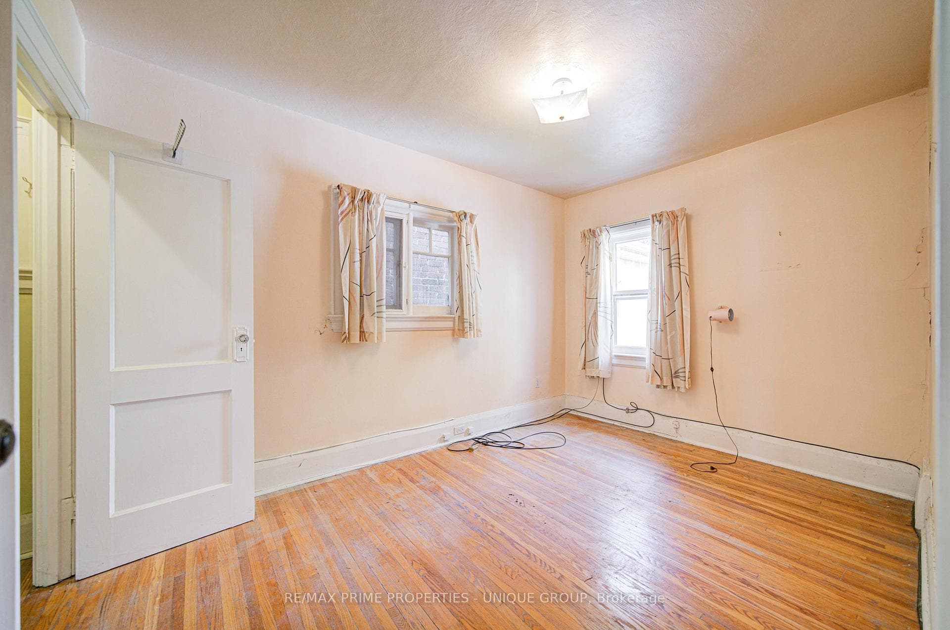 Second bedroom