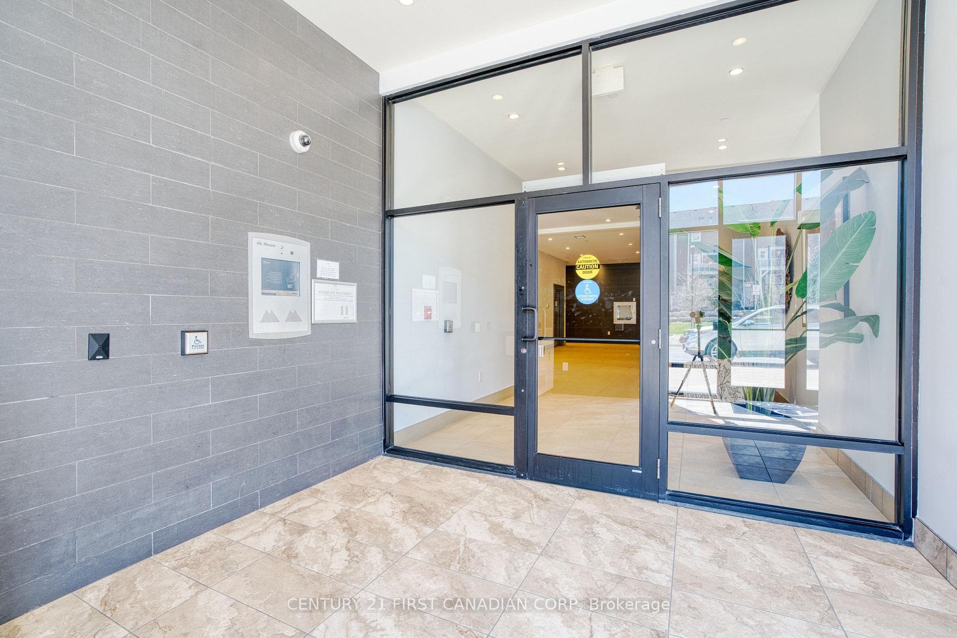240 Villagewalk Boulevard Unit 812 photo 42