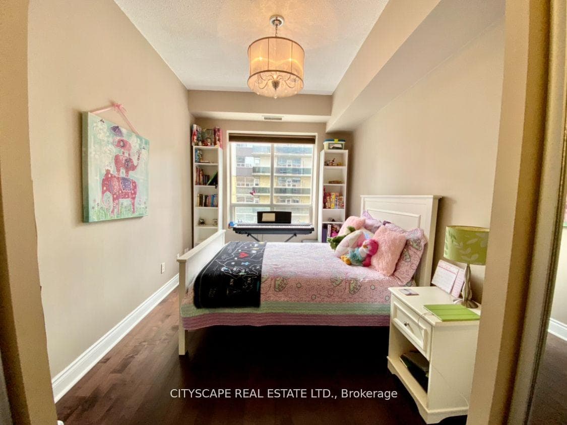 188 Redpath Avenue Unit PH1 photo 9