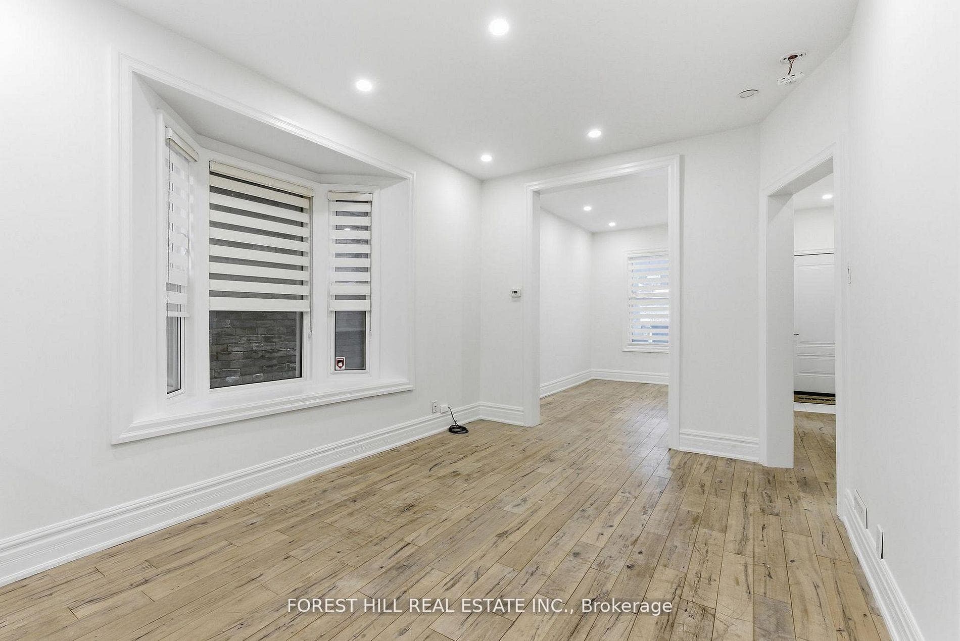 1297 Davenport Road photo 9