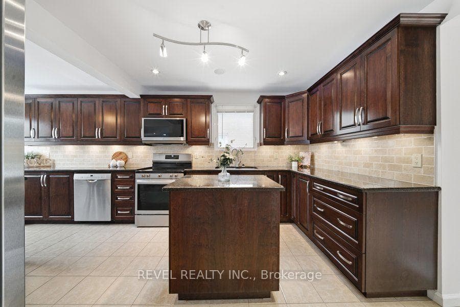 119 Brantwood Park Road photo 11