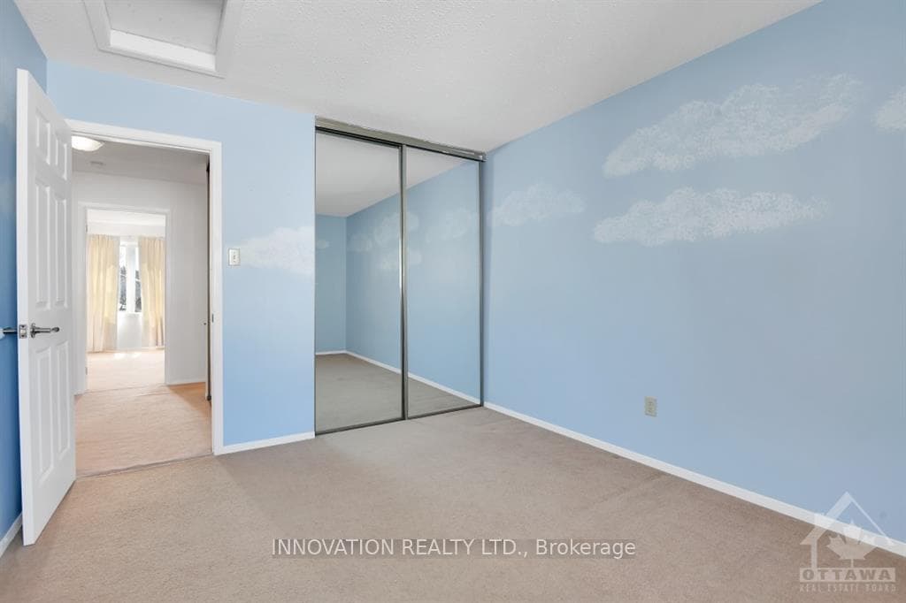 985 KARSH Drive photo 24