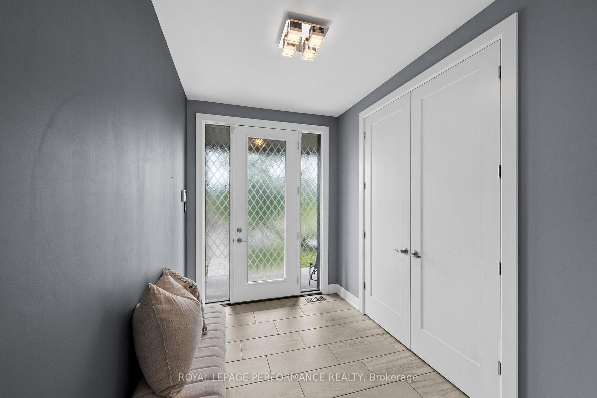 210 Spindrift Circle photo 3