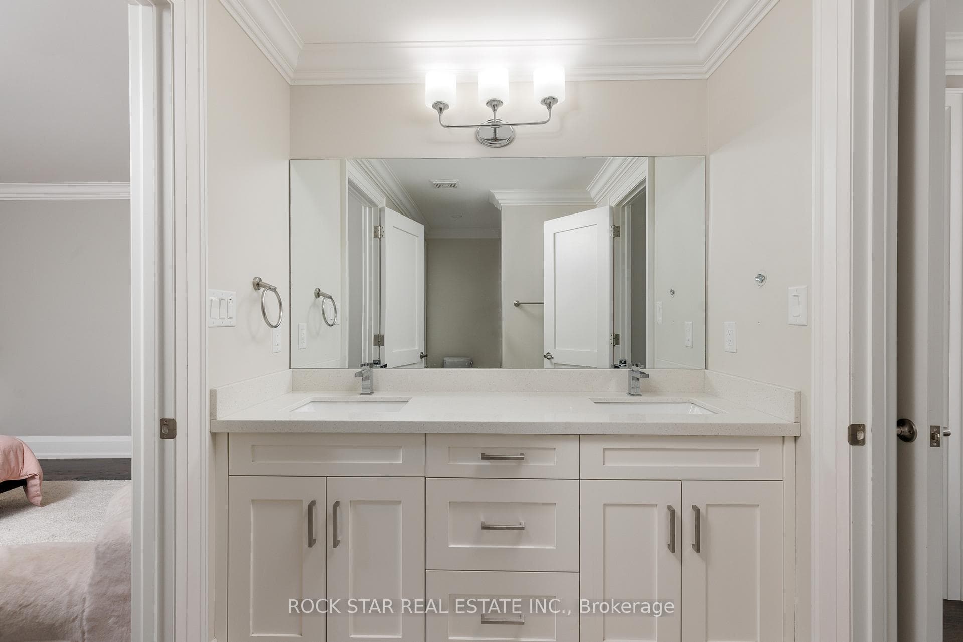 540 Weir Avenue photo 35