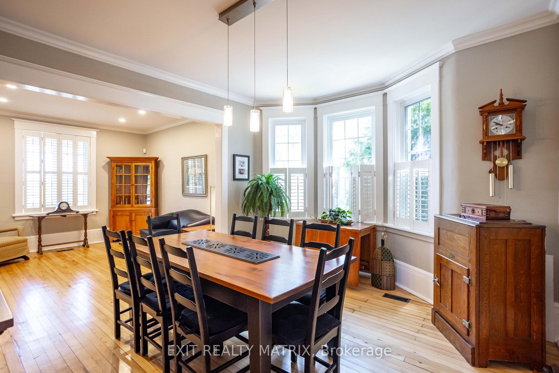 2392 8th Line Road photo 11