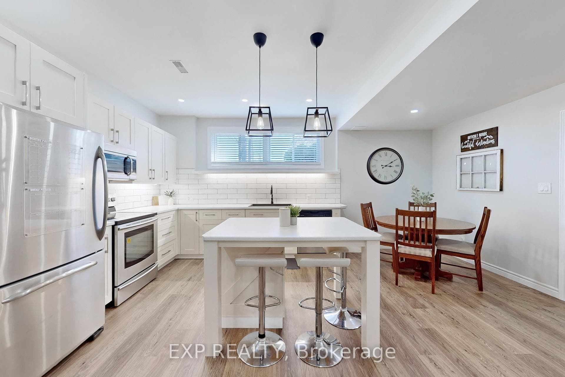 1086 Balsam Road photo 26
