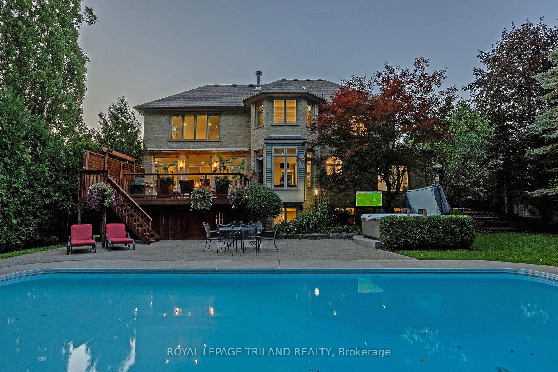 142 Fitzwilliam Boulevard photo 33