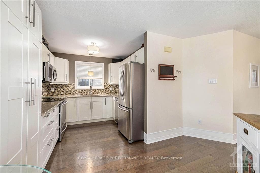 282 SANDHILL Road photo 4