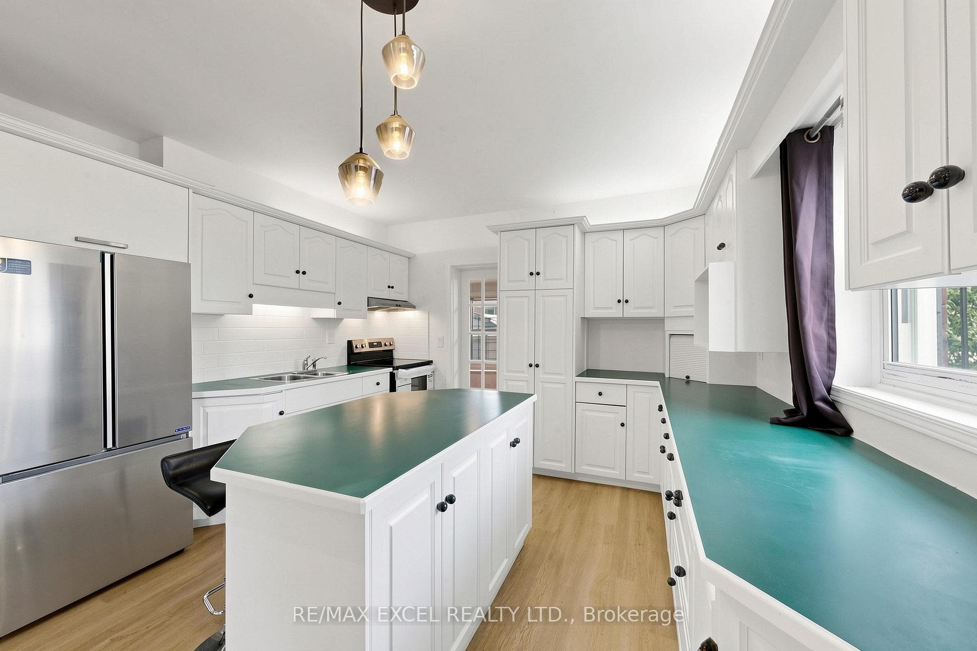 259 Victoria Avenue Unit Main photo 11