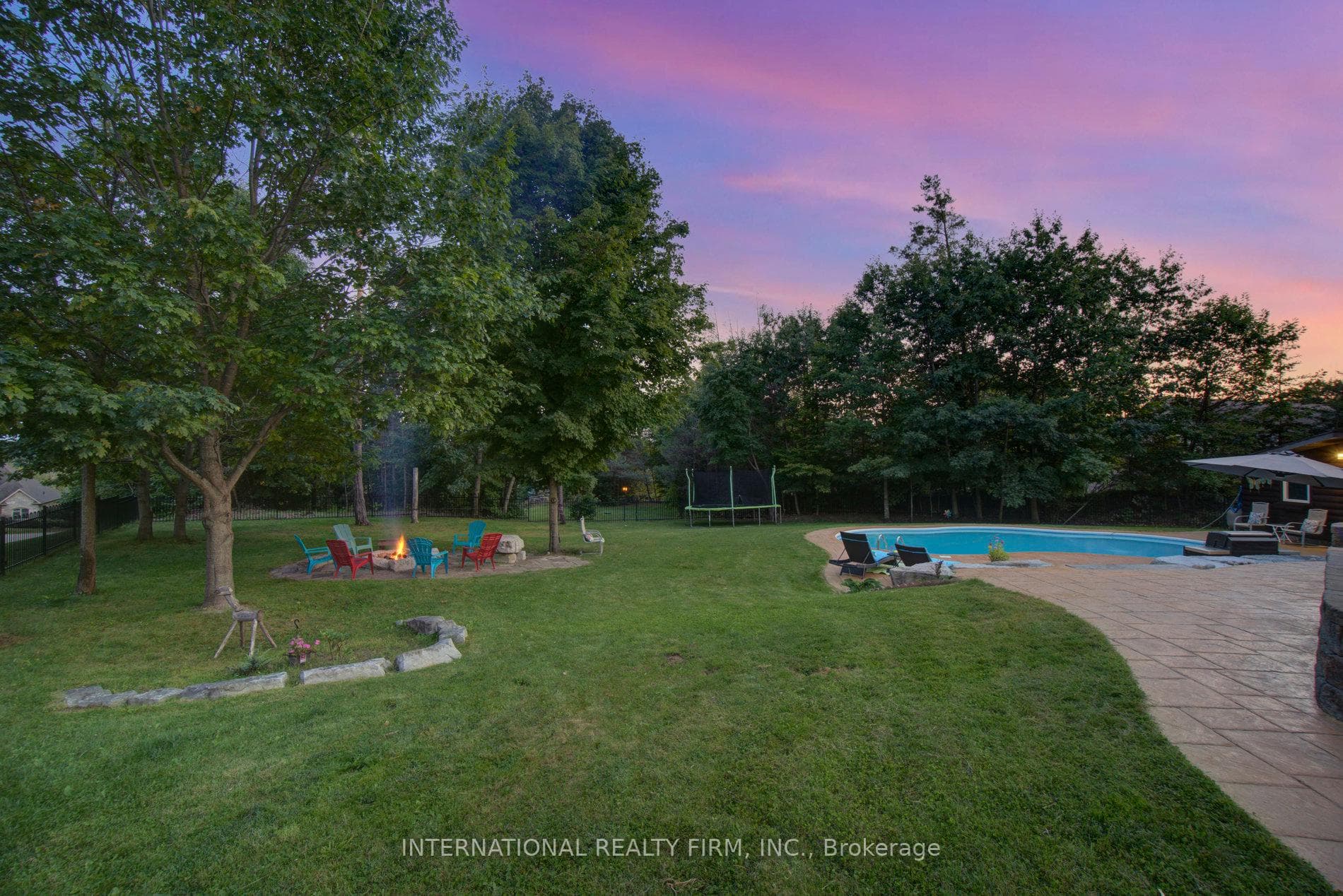 6 Pinehurst Lane photo 47
