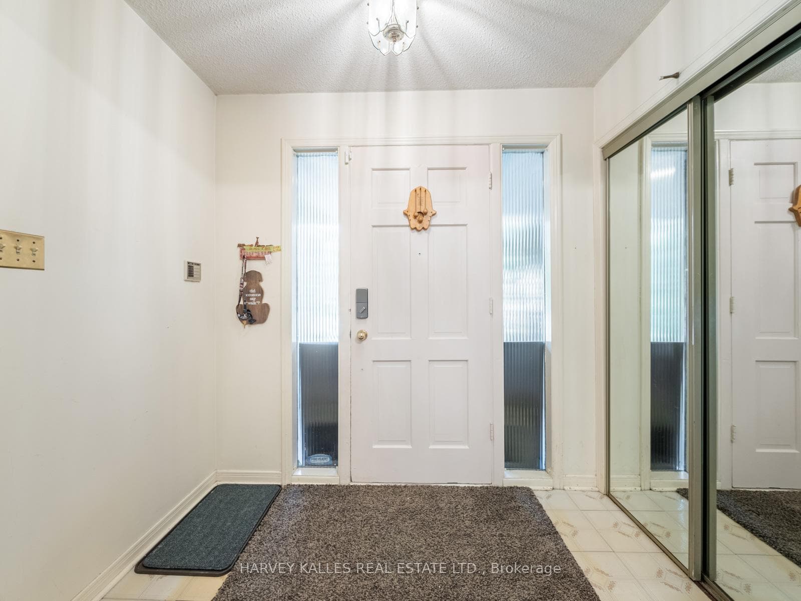 63 Willowbrook Road photo 4