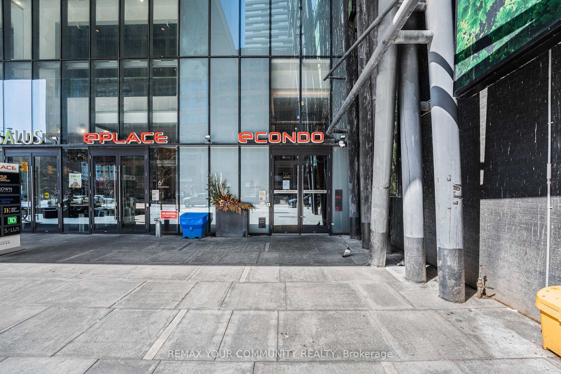 8 Eglinton Avenue Unit 1108 photo 2