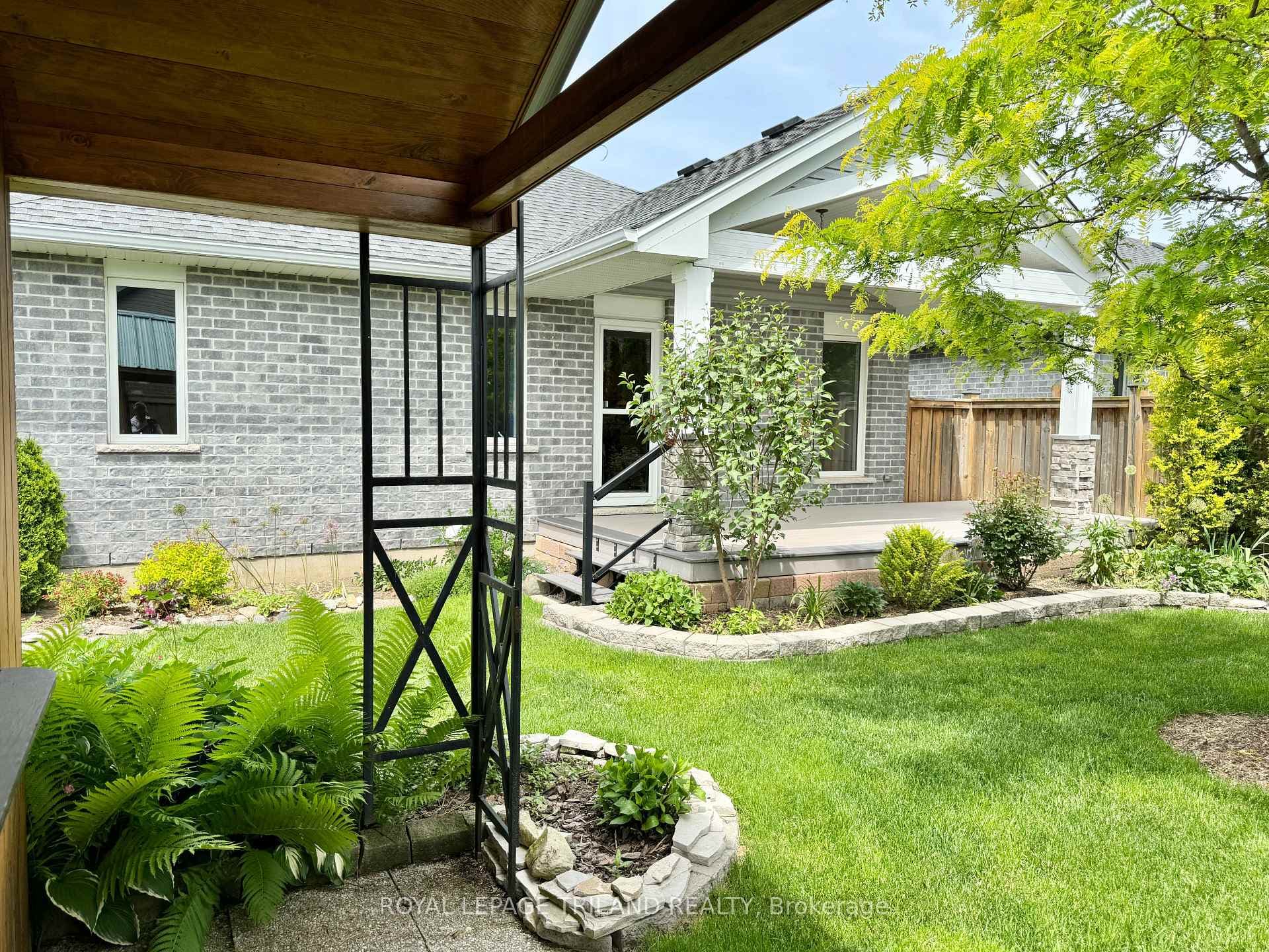 45 WESTLAKE Drive photo 20