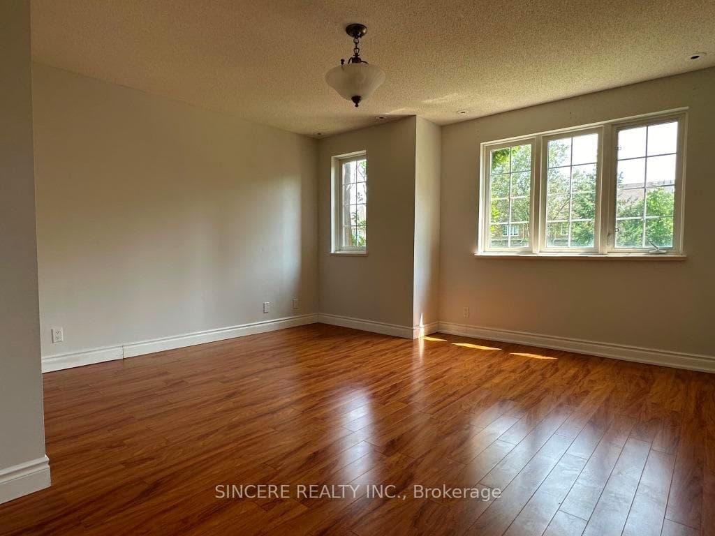 28 Sommerset Way Unit 1237 photo 15