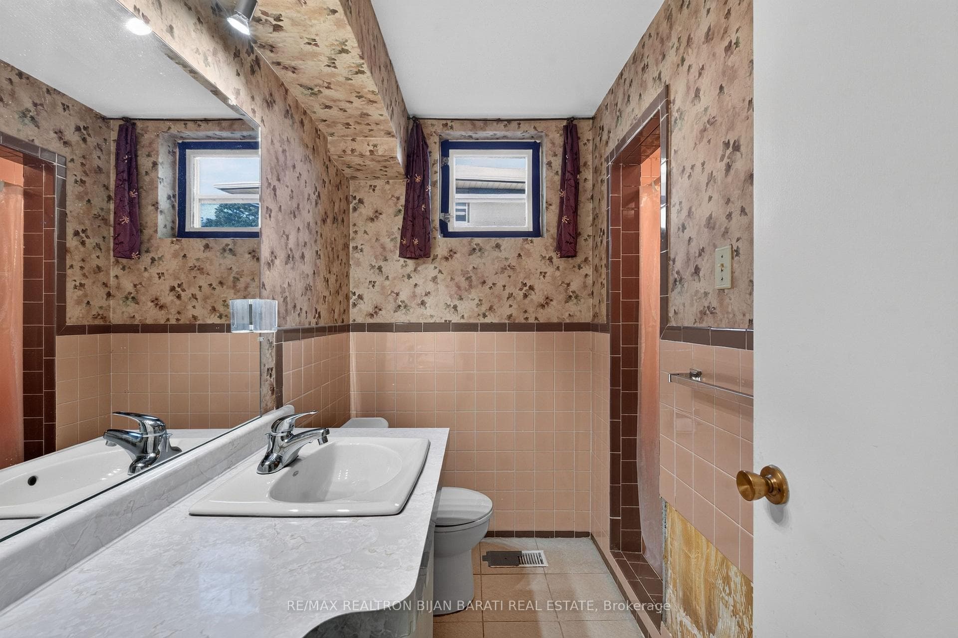 14 Heathview Avenue photo 35