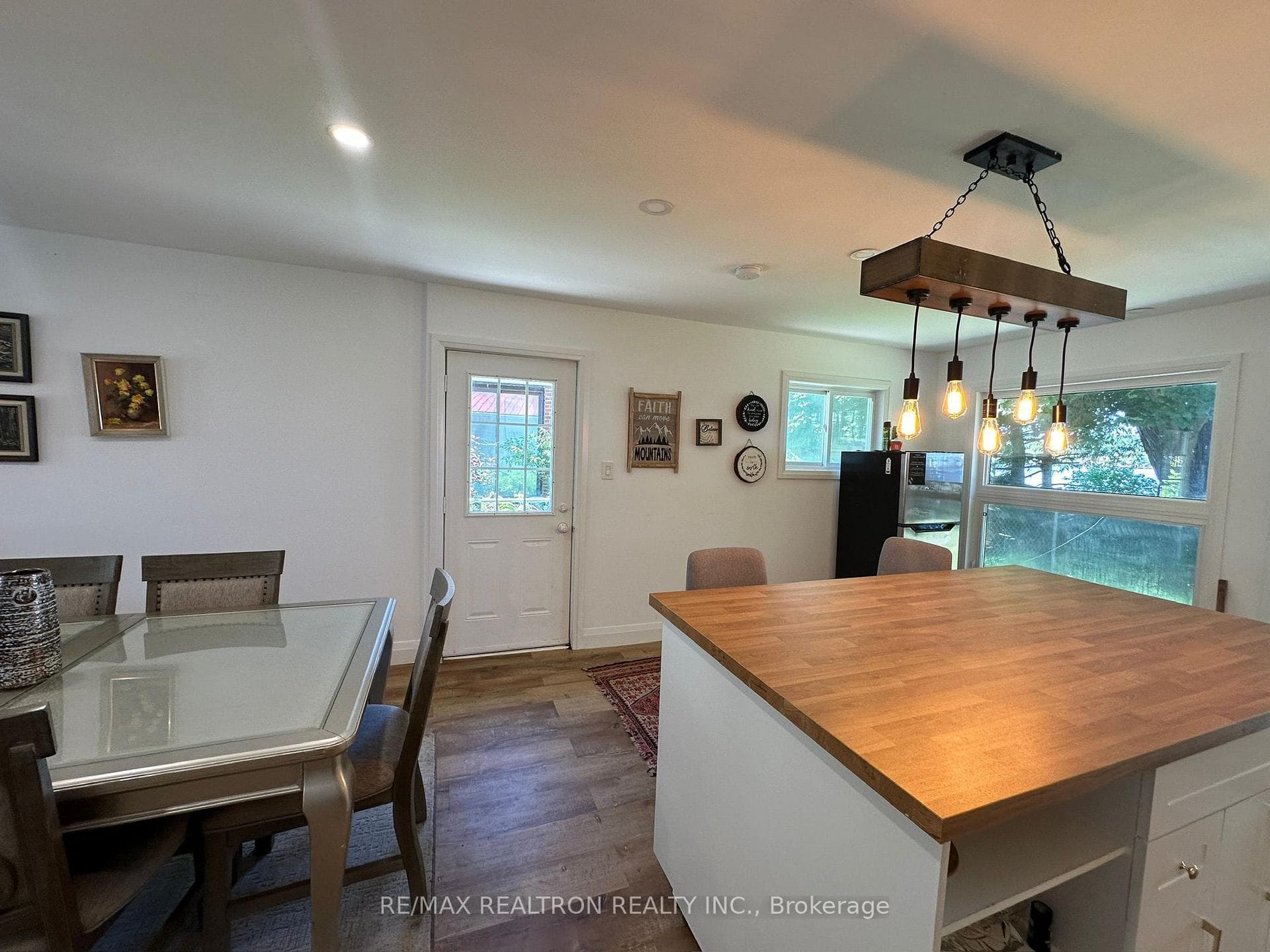 172 Cedar Island Road photo 25
